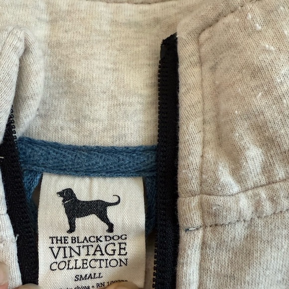 The Black Dog Light Gray Quarter-Zip Pullover - Picture 4 of 8